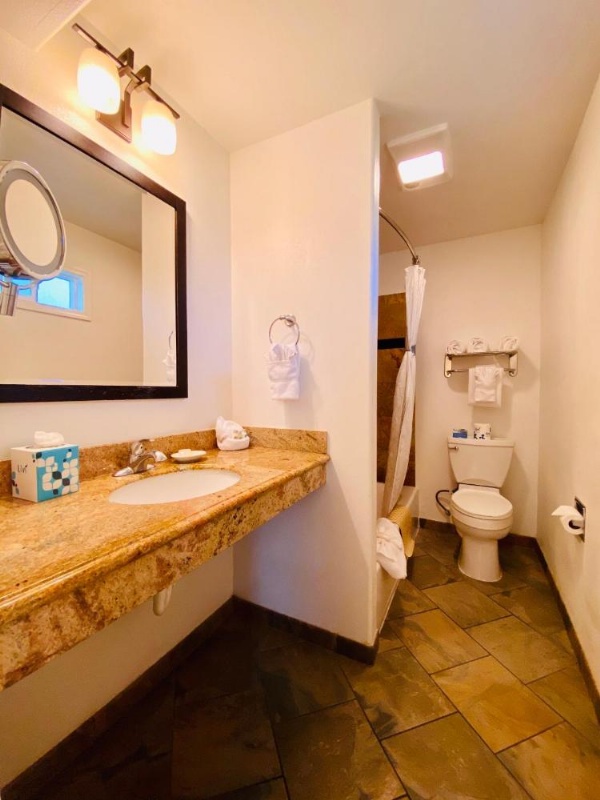 Monterey Bay Lodge image 16